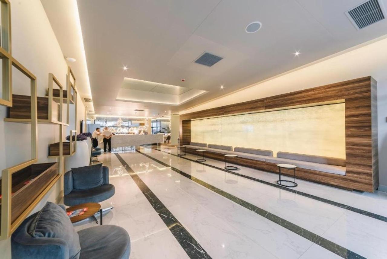 Luxury Sea View Apartments In Orbi City Batumi Eksteriør bilde