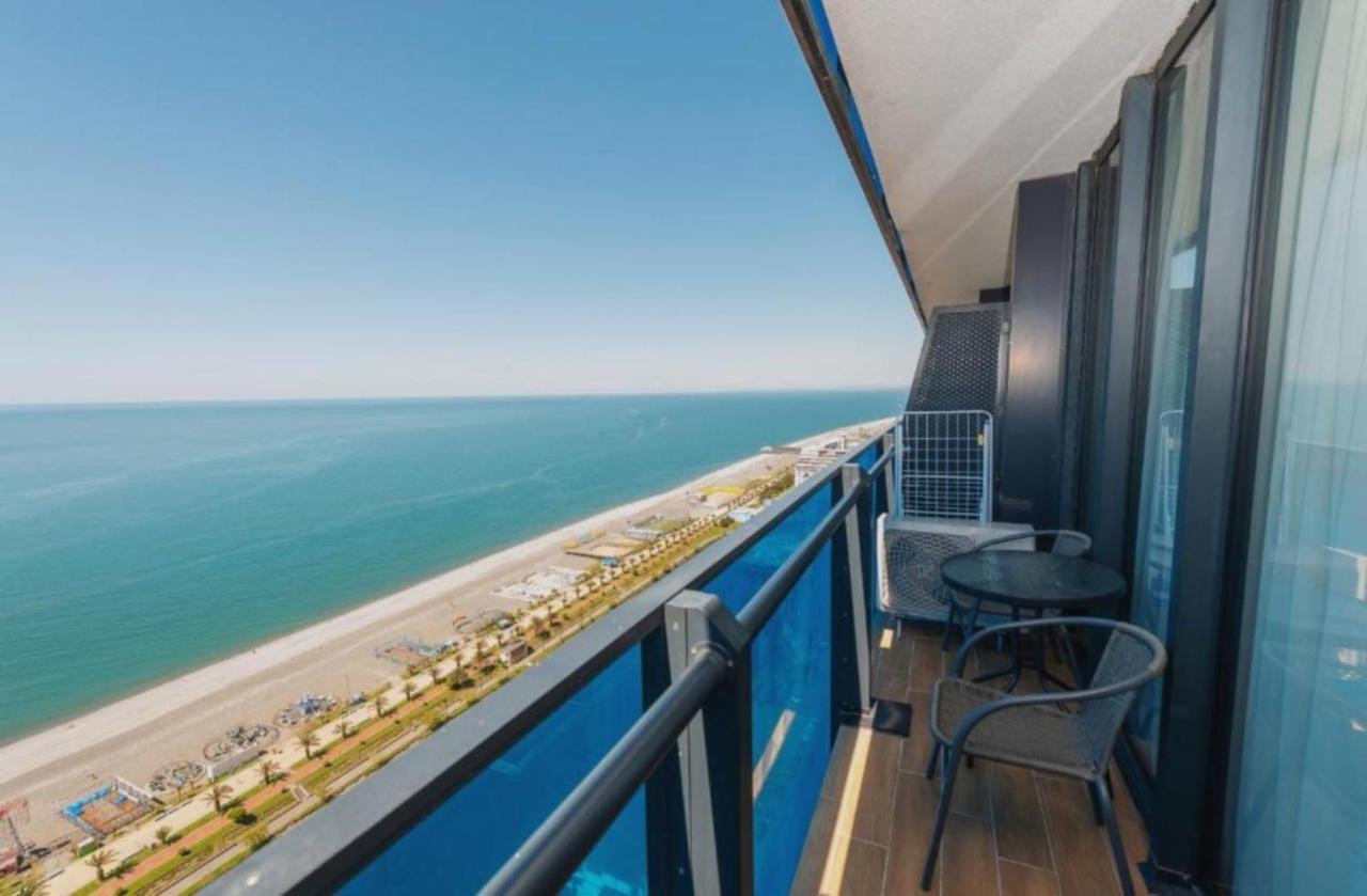 Luxury Sea View Apartments In Orbi City Batumi Eksteriør bilde