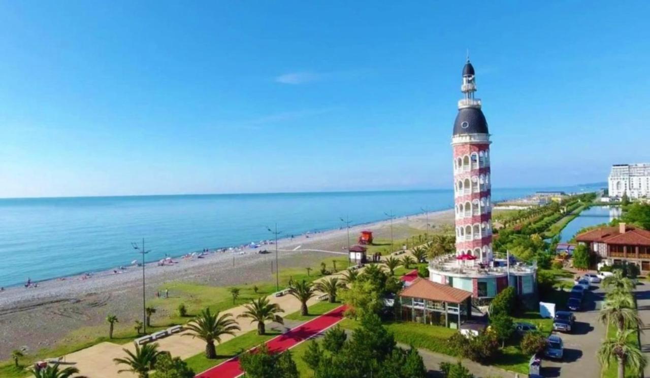 Luxury Sea View Apartments In Orbi City Batumi Eksteriør bilde